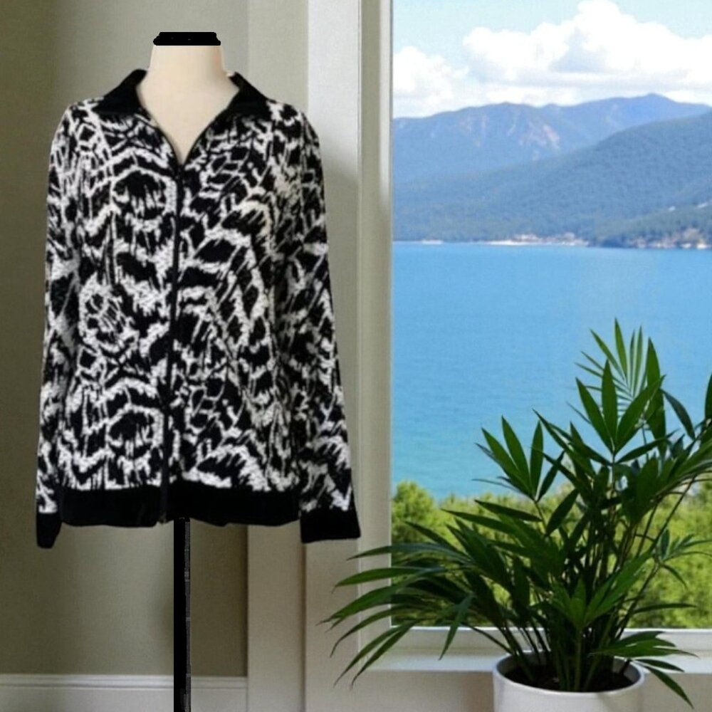 Chicos Travelers Collection Crinkled Zip Up Jacket